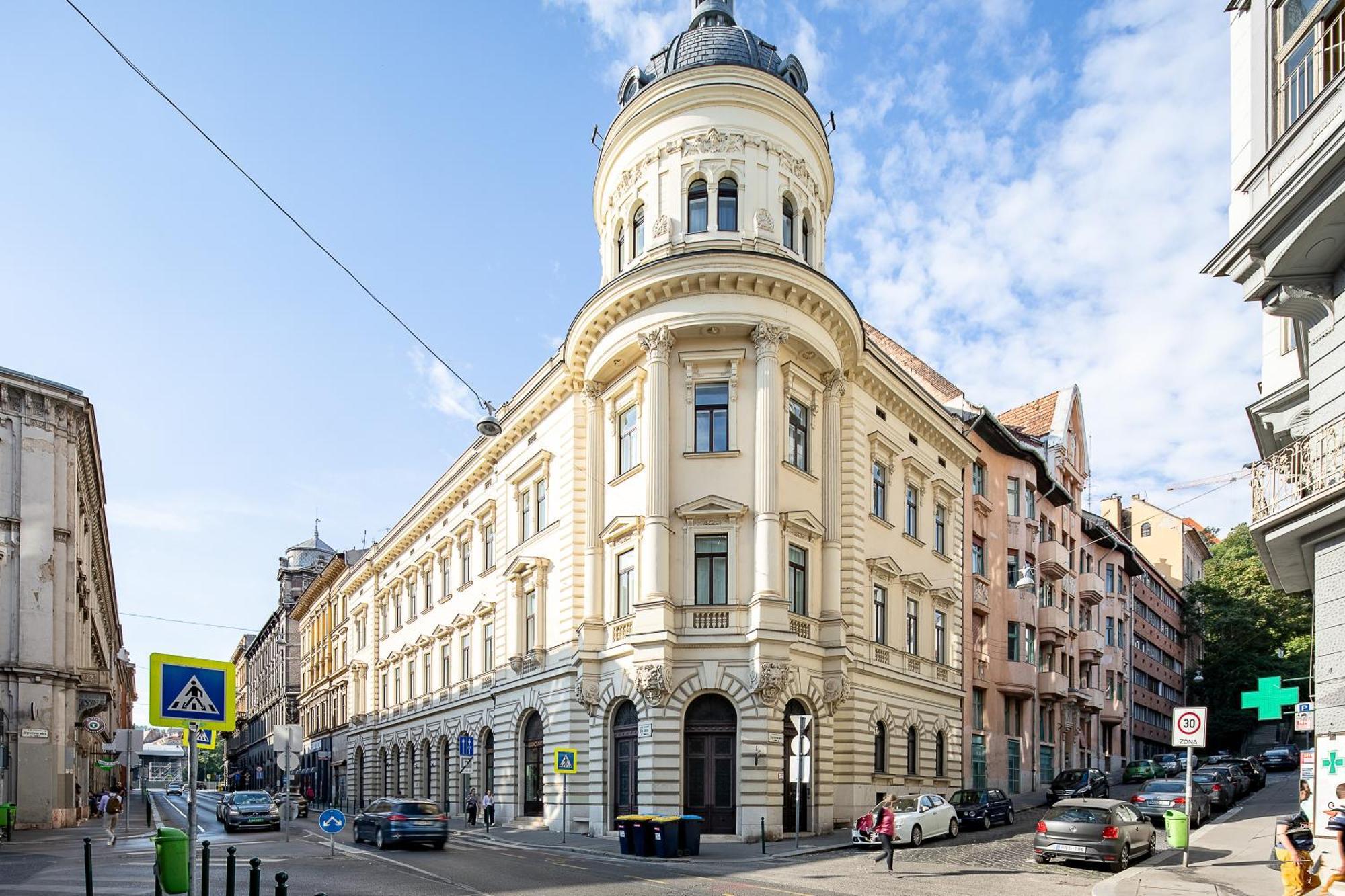 Jupiter Home Buda Boedapest Buitenkant foto